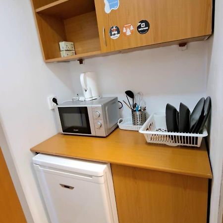 Inchiriez Garsoniera In Regim Hotelier Unirii Bukarest Exteriör bild