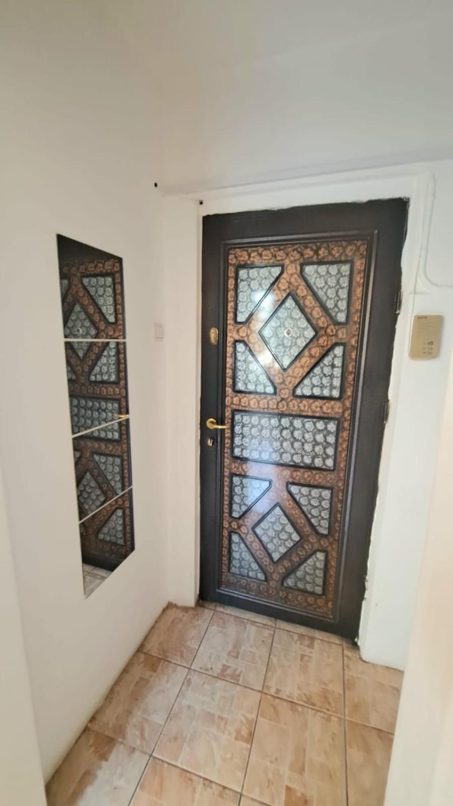 Inchiriez Garsoniera In Regim Hotelier Unirii Bukarest Exteriör bild